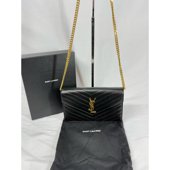 Saint Laurent Medium Envelope Chevron Gold Hardware Black Bag SPB-TS330468 - Picture 1 of 14